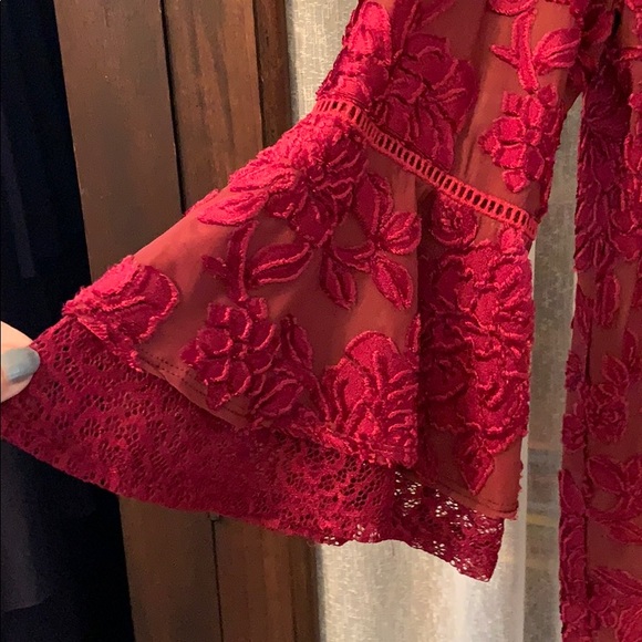 Top - Picture 2 of 4